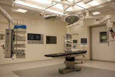 Medical Courier Service DC Courier Services have considerable experience in the carriage of clinical consignments for the medical, dental, optical and even veterinary sectors, such as blood and specimen samples for analysis.